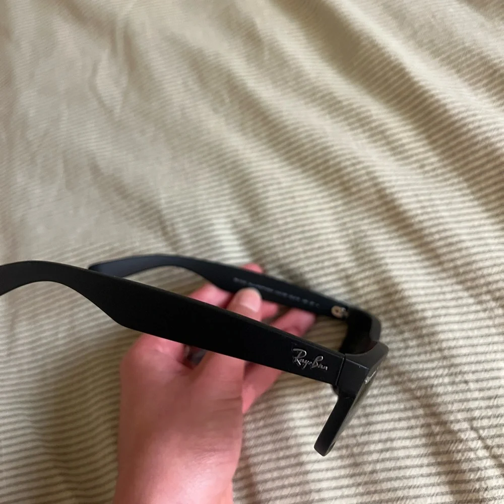 RAY-BAN New Wayfarer Classic Sunglasses - Rubber Black